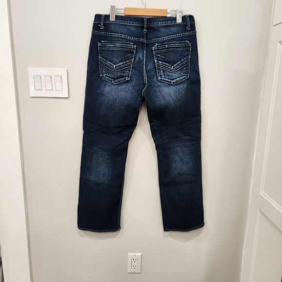 BKE Jeans Mens 32x30 Blue Derek Straight Leg Stretch 5 Pocket Whiskers Denim - Picture 3 of 11